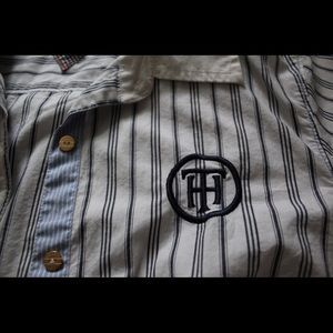 Tommy Hilfiger Button Up